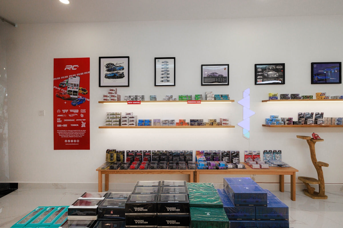 A store filled with lots of different types of items